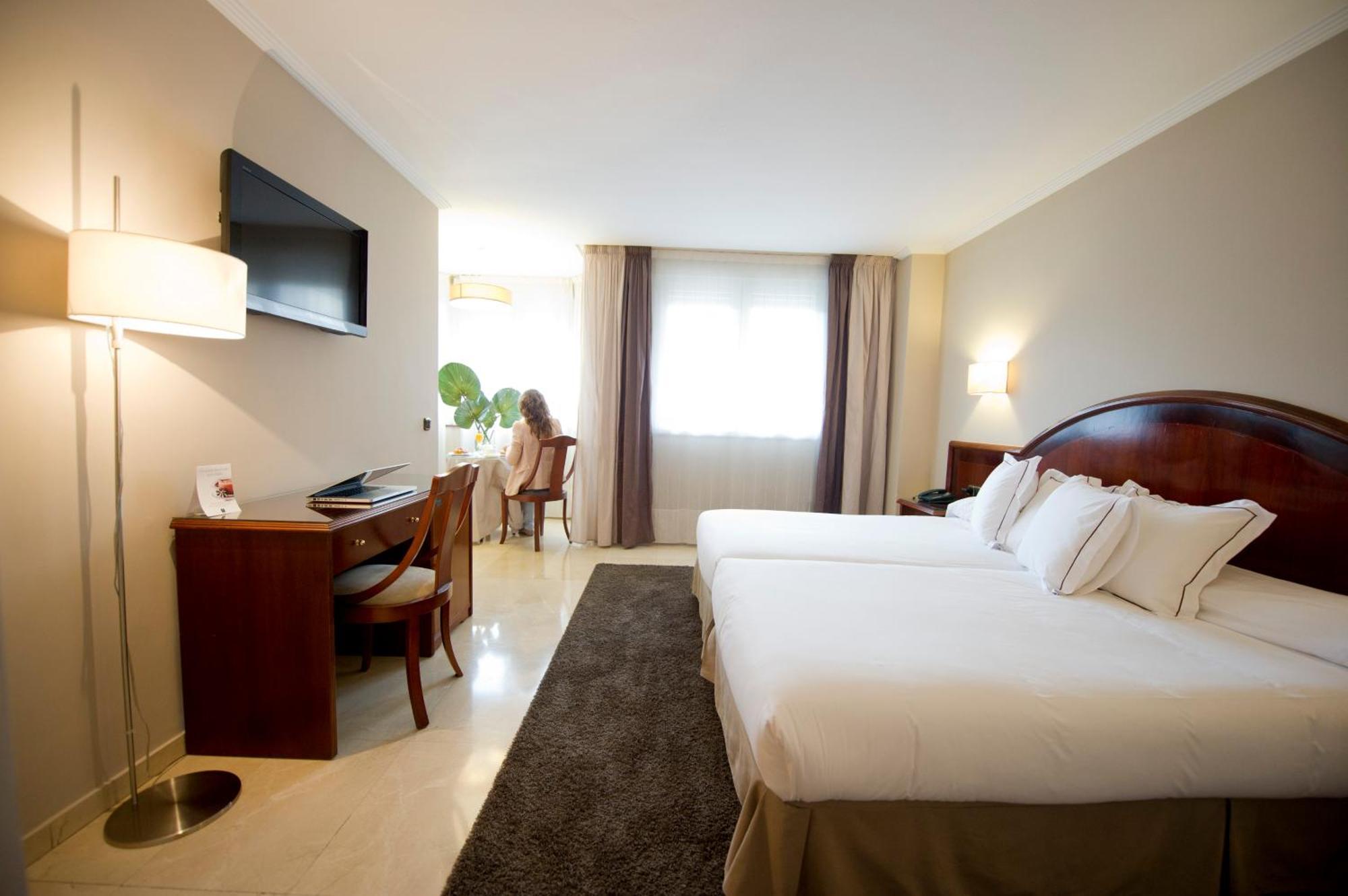 Hotel San Pedro Langreo Eksteriør bilde